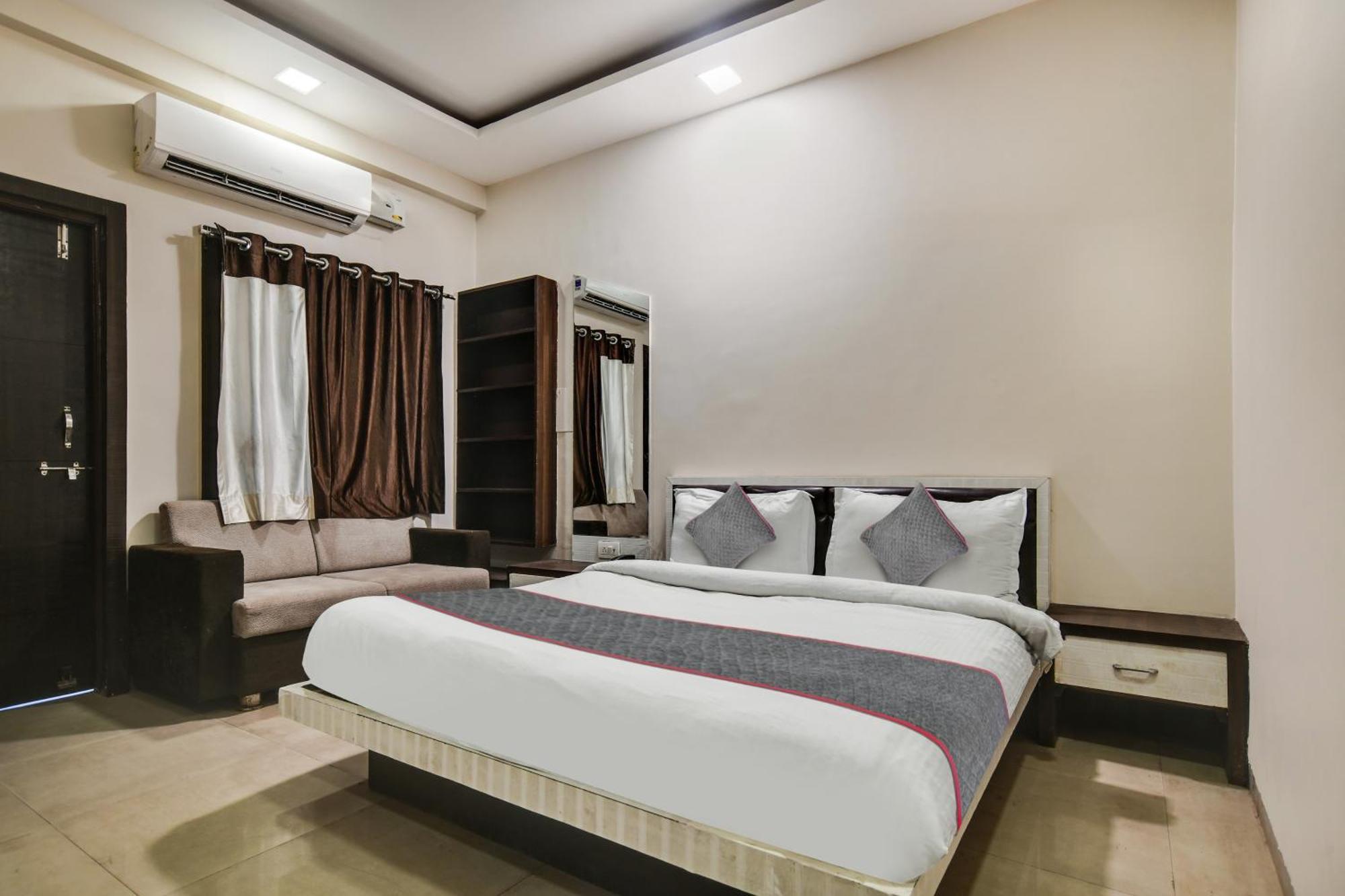 Townhouse Prime Stay Indore Eksteriør bilde