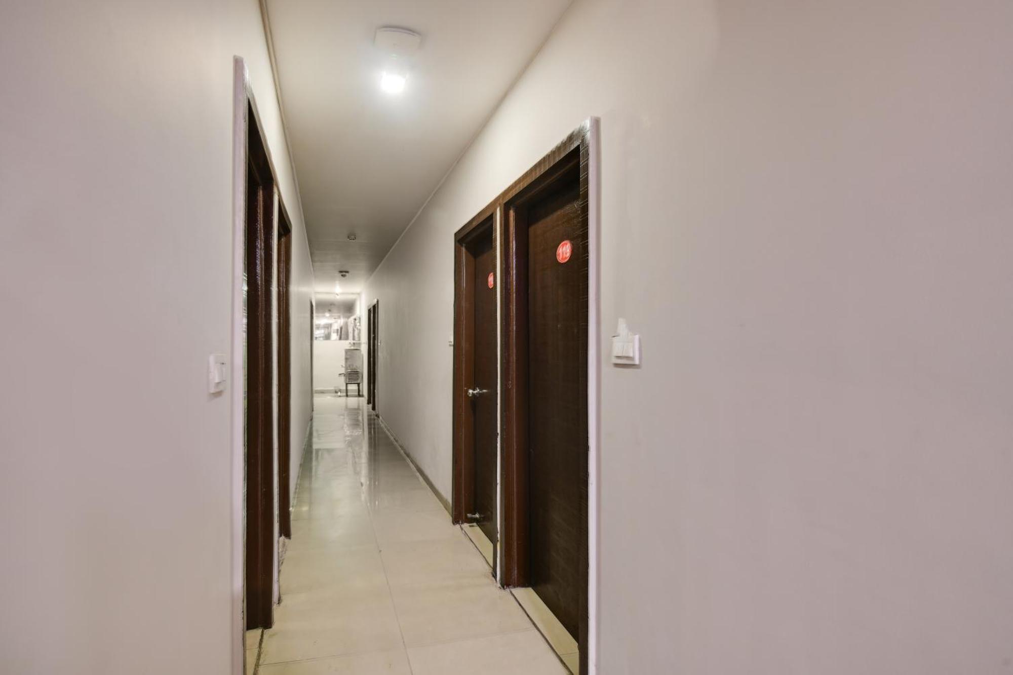 Townhouse Prime Stay Indore Eksteriør bilde